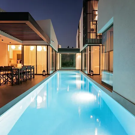 Modern Ruzic With Pool Near Porec