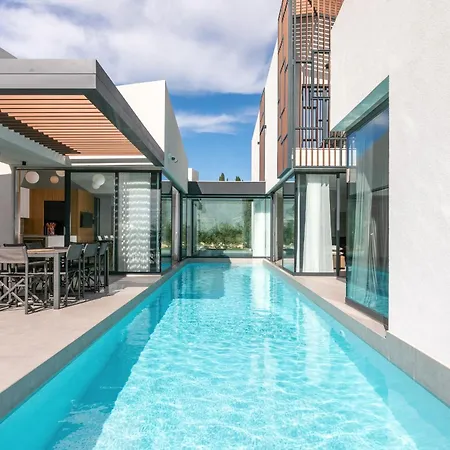Modern Ruzic With Pool Near Porec Villa