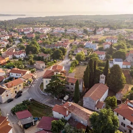 빌라 Modern Ruzic With Pool Near Porec *