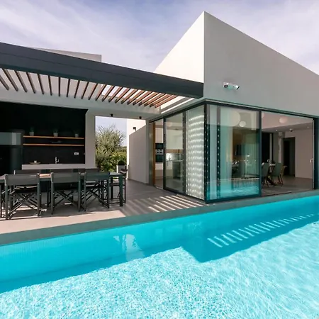 Modern Ruzic With Pool Near Porec * Vranići
