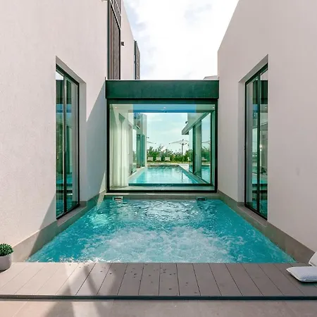 Modern Ruzic With Pool Near Porec *