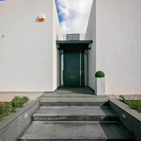 Modern Ruzic With Pool Near Porec * Vranići